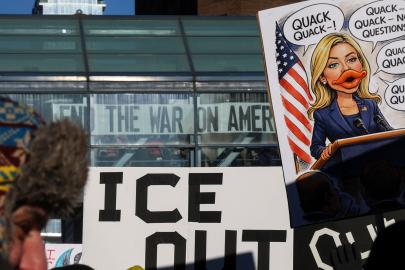 ABD'de on binler göçmen polisine meydan okuyor