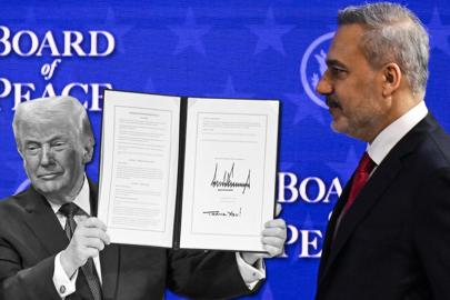 Dışişleri Bakanı Hakan Fidan, Gazze Barış Kurulu belgesini imzaladı