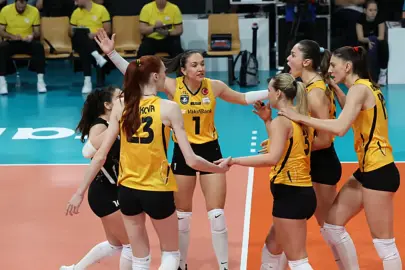 Vakıfbank set vermeden galip!