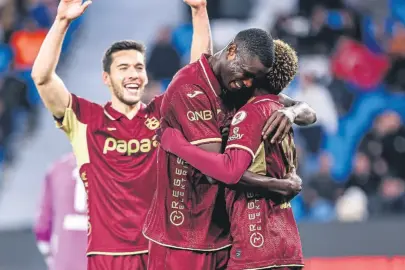 10 dakikada fırtına koptu