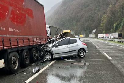 Artvin'de feci kaza: 2 ölü
