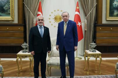 Cumhurbaşkanı Erdoğan, HÜDA PAR Genel Başkanı Yapıcıoğlu'nu kabul etti