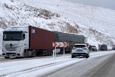 Doğu ve İç Anadolu'da ulaşıma kar ve tipi engeli