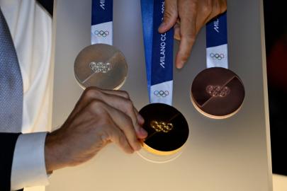 En az altınlı en pahalı madalyalarla 2026 Kış Olimpiyatları başlıyor