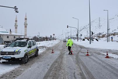 Erciyes yolu araç trafiğine açıldı