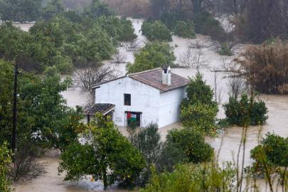 İspanya ve Portekiz "Leonardo'ya" teslim