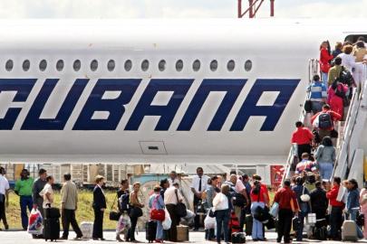 Küba akaryakıt bulamıyor, havayolları durma noktasında