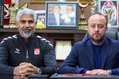 Sivasspor'da yeni teknik direktör İsmet Taşdemir