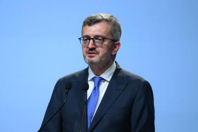 Burhanettin Duran: Savunma sanayimiz yeni bir eşiği daha geride bırakıyor