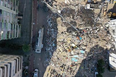 Depremde 10 kişiye mezar olan Belük Apartmanı ruhsatsız inşa edilmiş