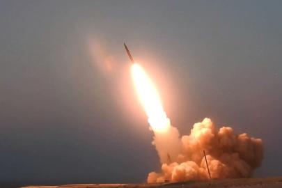 Devrim Muhafızları: İran uzun savaşa hazır, yeni silahlar yolda