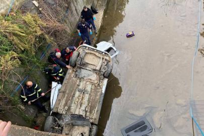 Giresun'da dereye devrilen hafif ticari araçtaki 3 kişi öldü, 2 kişi yaralandı