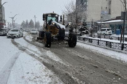 Hakkari merkez ve Yüksekova'da eğitime bir gün ara verildi