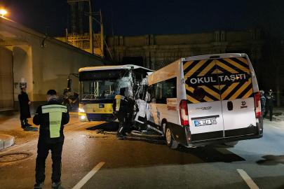 İETT otobüsü ile okul servisi çarpıştı