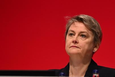 İngiltere Dışişleri Bakanı'ndan Trump'a: Diplomasiyi sosyal medyadan yapmıyoruz