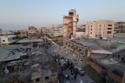 İsrail, Lübnan'da Cemaati İslami partisinin Sayda kentindeki merkezine saldırı düzenledi