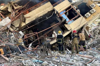 İsrail ordusunun Lübnan'ın güneyine düzenlediği saldırıda 9 kişi hayatını kaybetti