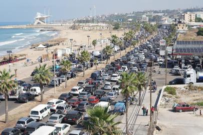 İsrail'in saldırılar düzenlediği Lübnan'da güvenlik gerekçesiyle eğitime ara verildi