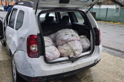 İstanbul'da piyasaya sürülmek üzere hazırlanan 306 kilogram at eti ele geçirildi