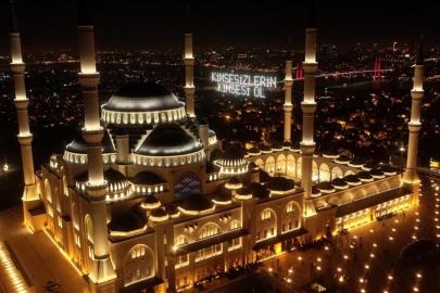 Kadir Gecesi dualarla idrak edilecek