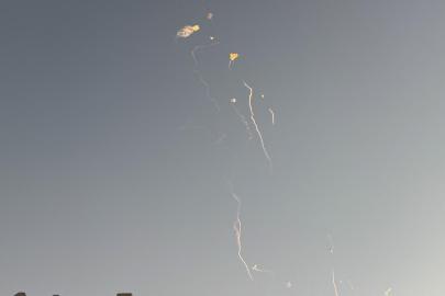 Katar ve BAE İran'dan fırlatılan balistik füzeleri engellediğini duyurdu