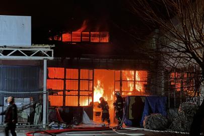 Kayseride mobilya atölyesinde yangın