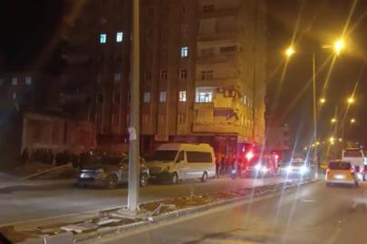 Zeminde kayma olduğu iddiasıyla 8 katlı bina tahliye edildi