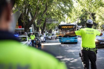 Ankara'da 23 Nisan kutlamaları nedeniyle bazı yollar trafiğe kapatılacak