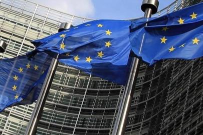 Avrupada hükümetler kamu çalışanlarının WhatsApp ve Signal kullanımını sınırlandırıyor