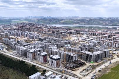 Bakan Kurum, Arnavutköy'deki İlk Evim Projesi'nin sosyal konutlarını paylaştı