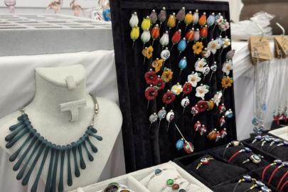 Doktoru 'hobi' edinmesini tavsiye etti, cam işleme sanatı mesleği oldu