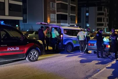 'Dur' ihtarına uymayan ehliyetsiz sürücüye 446 bin lira ceza