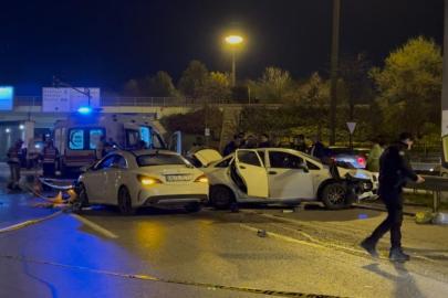 Emniyet şeridindeki aracından inen sürücü trafik kazasında hayatını kaybetti