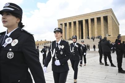 Emniyet teşkilatından Anıtkabir'e 181. yıl ziyareti