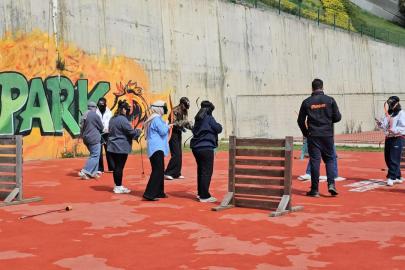 Gençler hem geleneği hem adrenalini İstanbul Etnopark'ta yaşadı