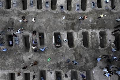 İran Adli Tıp Kurumu: İran'da en az 3 bin kişi hayatını kaybetti