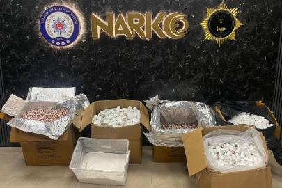 İstanbul'da 247 bin 500 sentetik ecza hap ele geçirildi