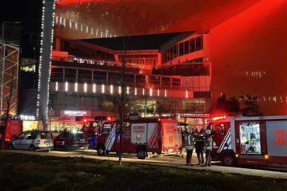 İstanbul'da alışveriş merkezinde yangın