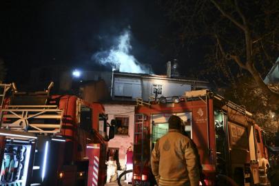 İstanbul'da apartmanda yangın