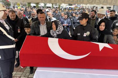 İstanbul'daki kazada şehit olan polisimiz son yolculuğuna uğurlandı