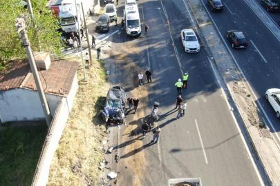 İzmir'de freni patlayan tır 9 araca çarptı: 3 ölü, 7 yaralı