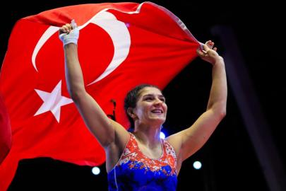 Milli güreşçimiz Nesrin Baş Avrupa şampiyonu