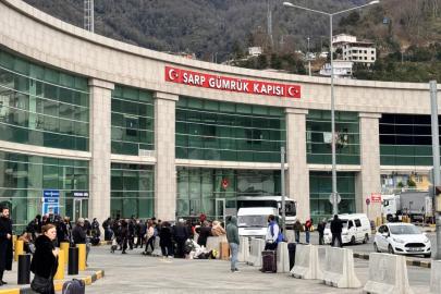Sarp'tan 2026'nın ilk çeyreğinde 1 milyona yakın yolcu geçti