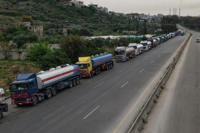 Suriye, Iraktan gelen akaryakıtın sevkiyatına başladı