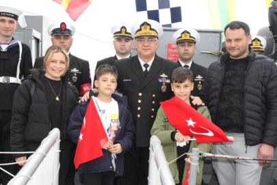 TCG Tayfun hücumbotu ile TCSG15 Sahil Güvenlik botu ziyarete açıldı