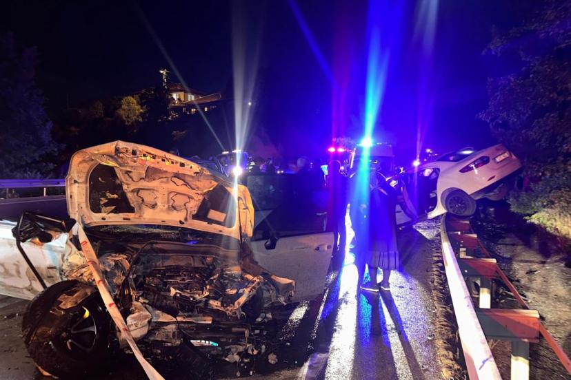 Burdur'da zincirleme kaza: 4 ölü