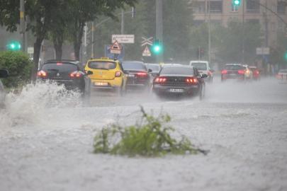 Güneydoğu için gök gürültülü sağanak uyarısı