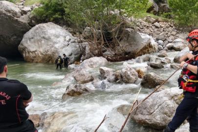 Kahramanmaraş'ta nehirde kaybolan kişiyi arama çalışmaları sürüyor