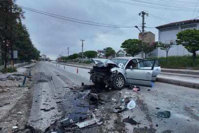 Niğde'de iki otomobil çarpıştı: 2 ölü, 2 yaralı