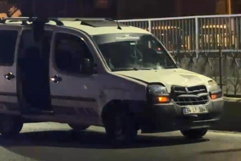 Sultangazi'de hafif ticari aracın çarptığı kadın yaşamını yitirdi